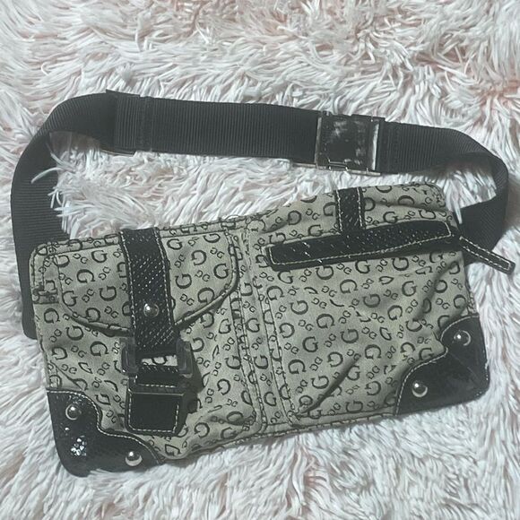 Clasic canvas messenger guess - Picture 1 of 7